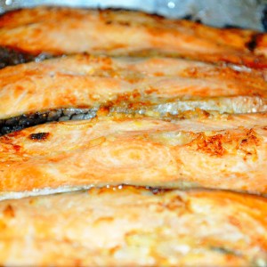 Salmão no forno com batatas