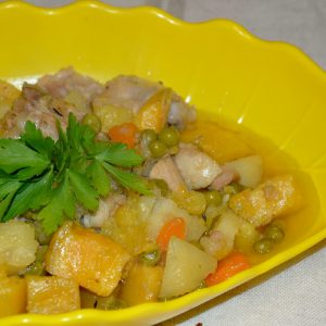 Frango estufado com legumes