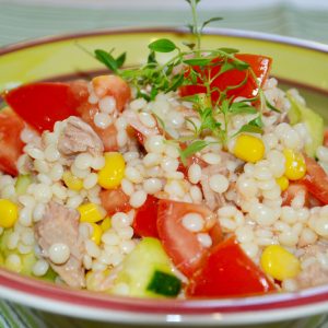 Saladinha de Massa Cuscus com Cavala