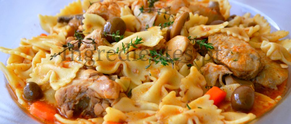 Frango do Campo com Farfalle e Azeitonas